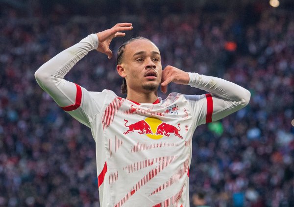 Reporter: Simmons still tends to go to Chelsea, Tottenham wants to sign him, but the gap is big
